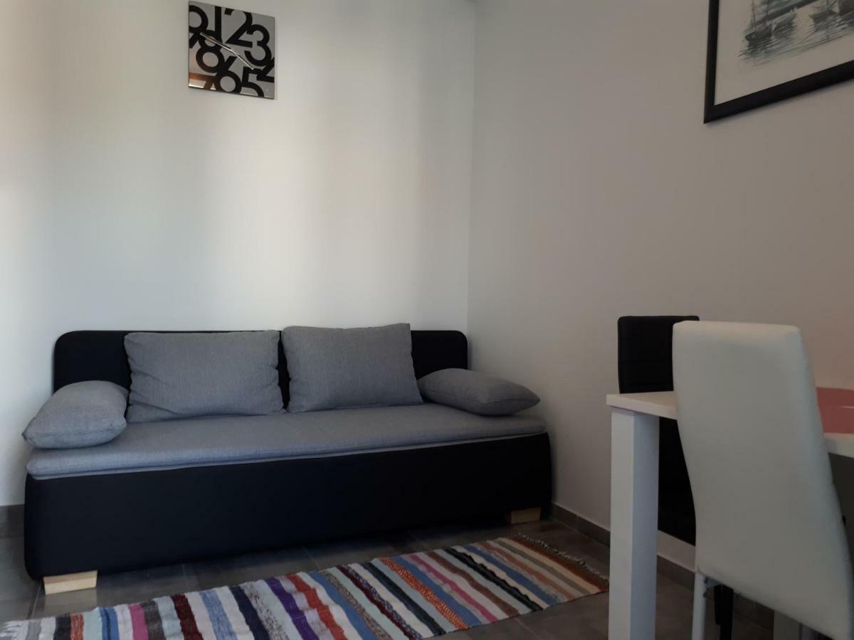 Apartmani Korina Starigrad Paklenica Exterior foto