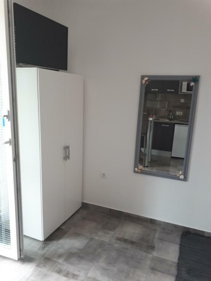 Apartmani Korina Starigrad Paklenica Exterior foto
