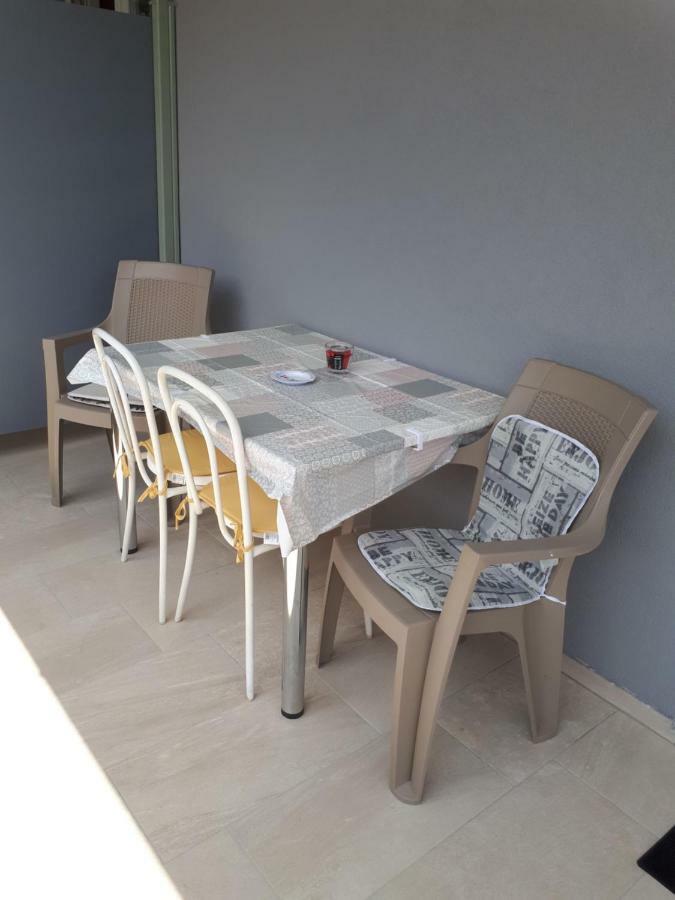 Apartmani Korina Starigrad Paklenica Exterior foto