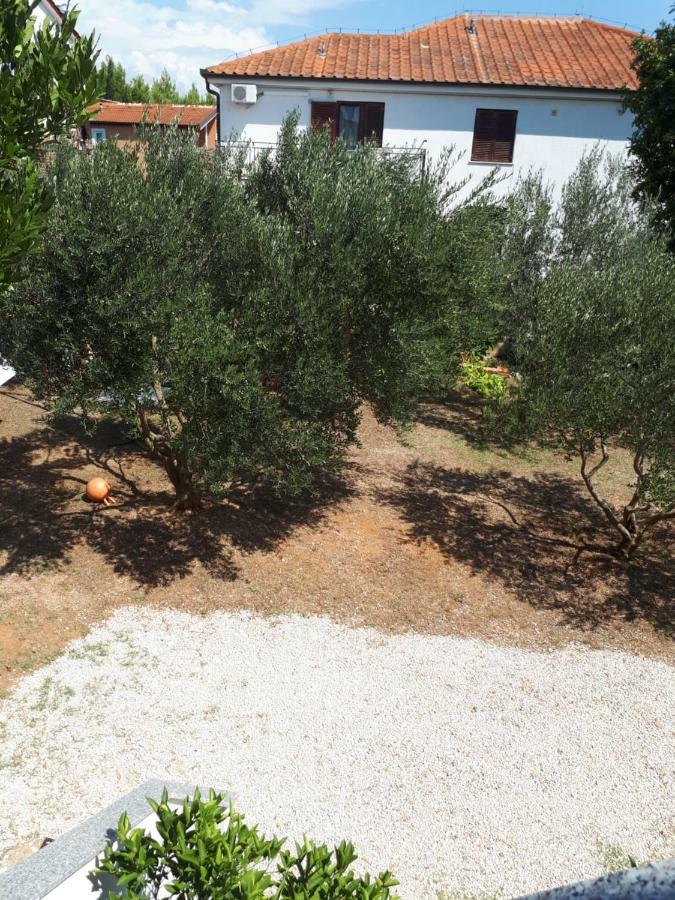 Apartmani Korina Starigrad Paklenica Exterior foto