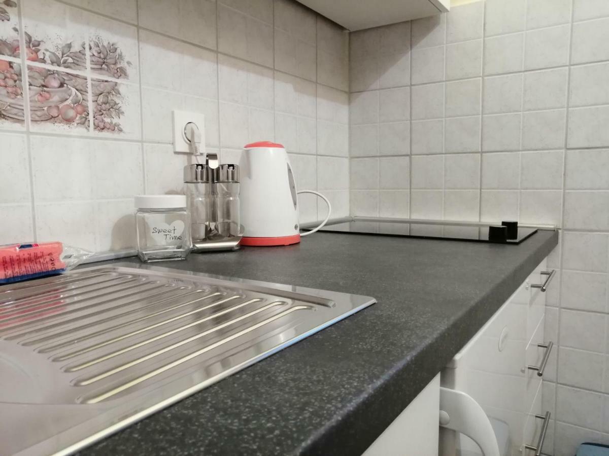 Apartmani Korina Starigrad Paklenica Exterior foto